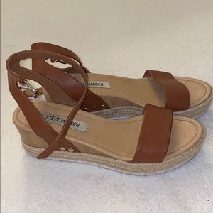 steve madden platform sandals